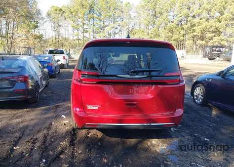 2026 Chrysler Pacifica Select z USA, uszkodzony, nr VIN 2C4RC1BG2TR151561